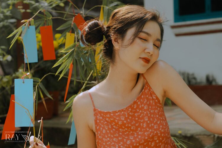 BEAUTY - HƯƠNG GIANG (M.O.L)