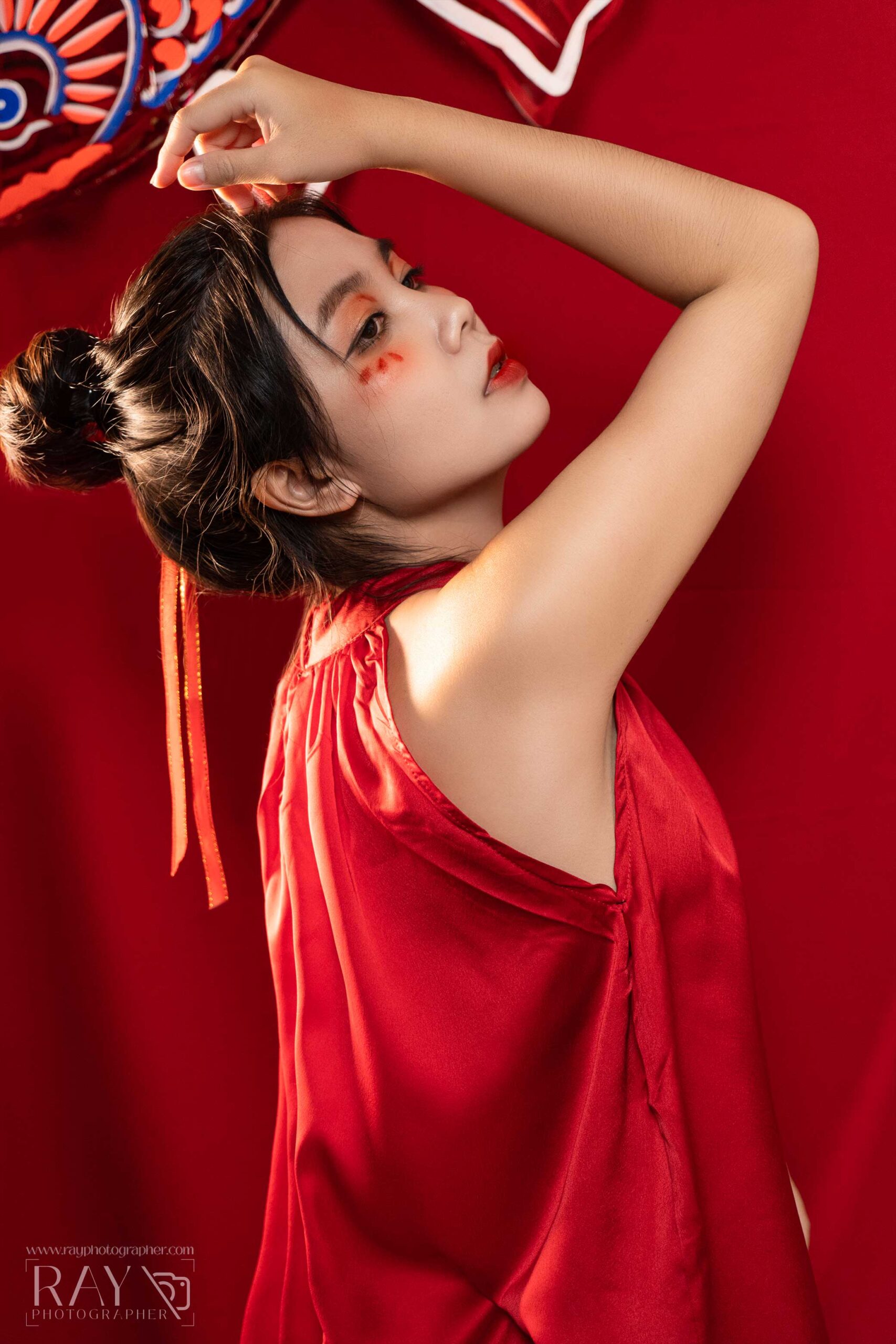 BEAUTY - HƯƠNG GIANG (M.O.L)