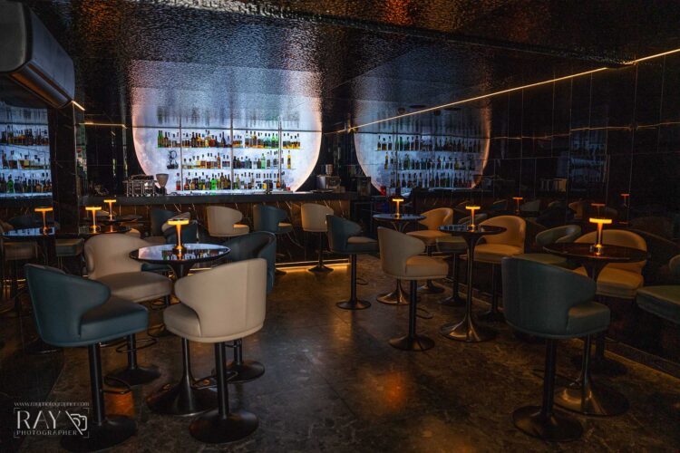 Lune Restaurant & Warhouse