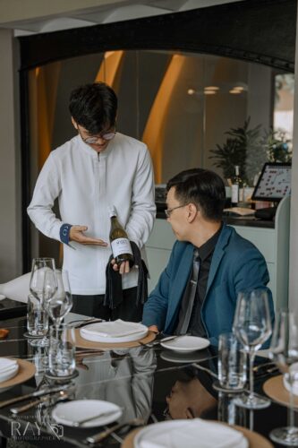 Lune Restaurant & Warhouse