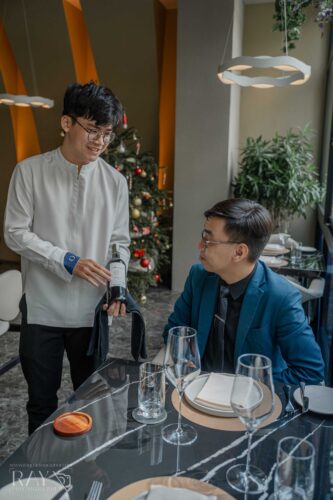 Lune Restaurant & Warhouse