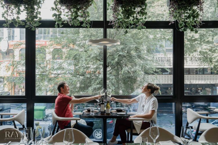 Lune Restaurant & Warhouse