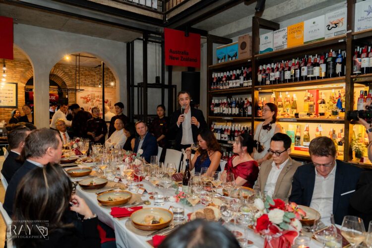 VIP GUEST WINE PARTY - WAREHOUSE